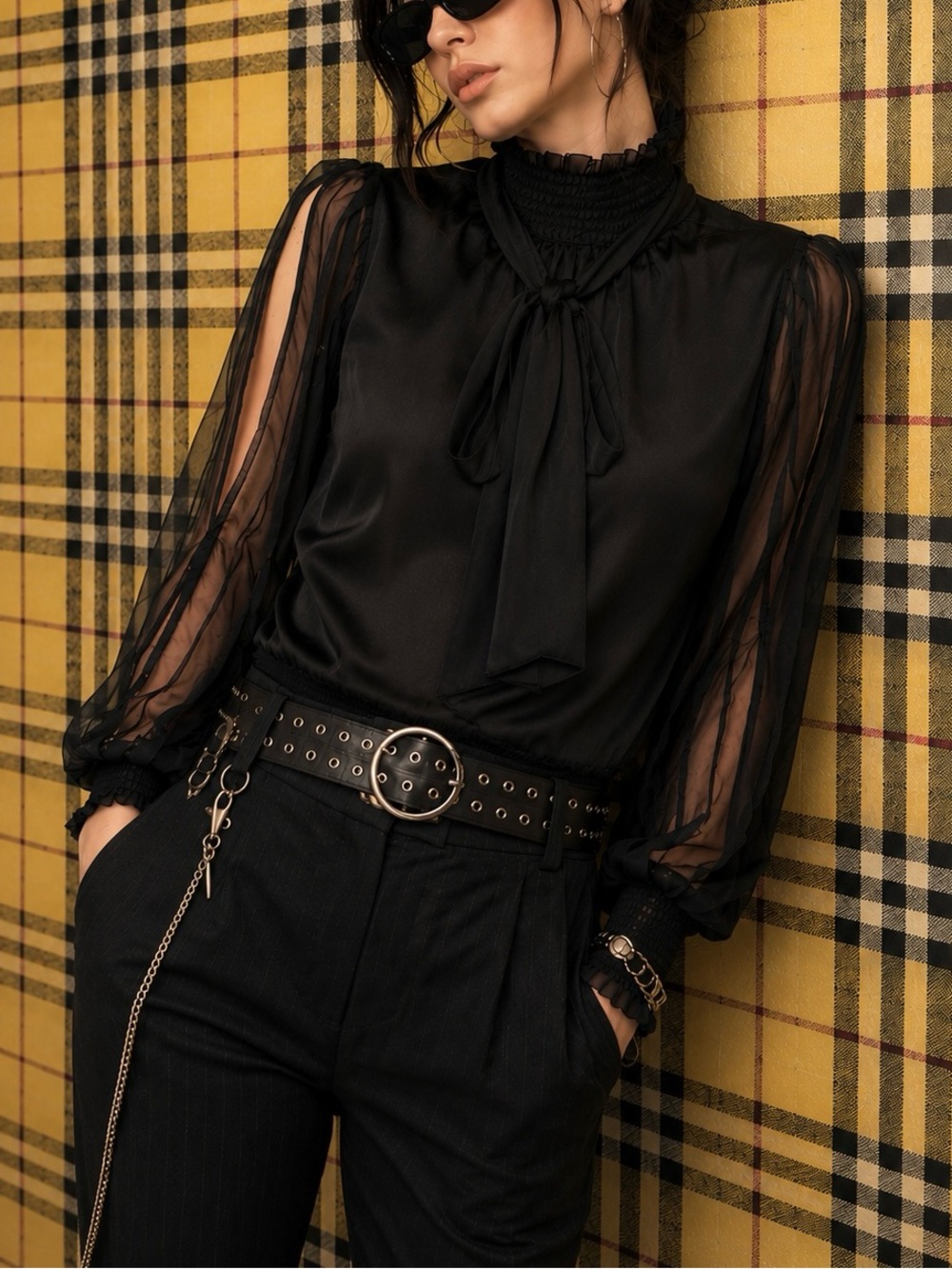 L.A.M.B.‎ Vintage Y2K Silk Balloon Sleeve Tie-Neck Blouse Top